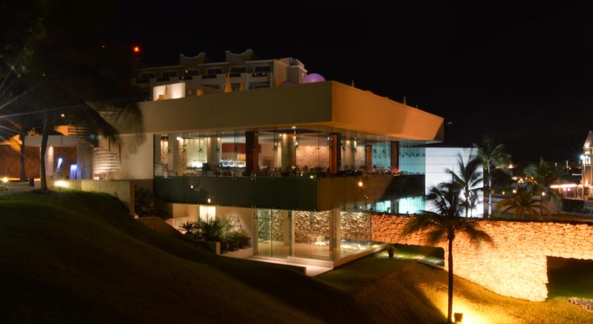 Grand Park Royal Cancun