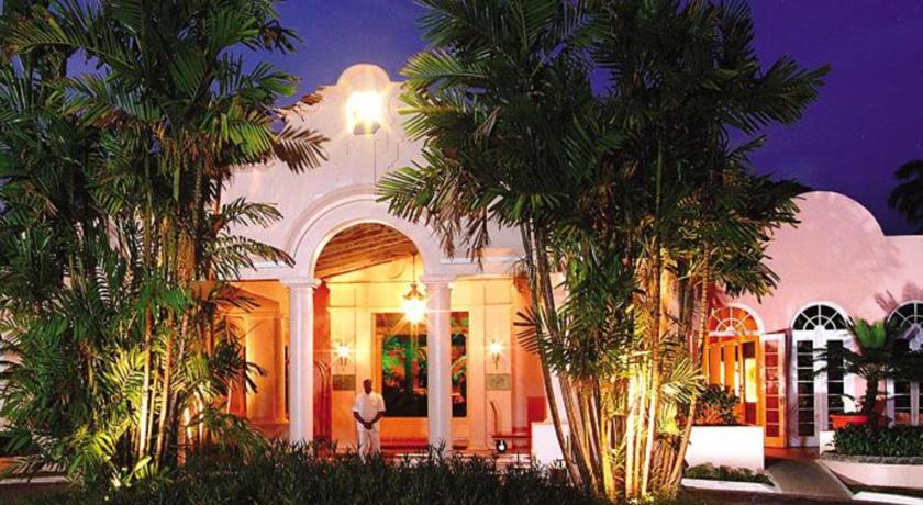 Fairmont Royal Pavilion