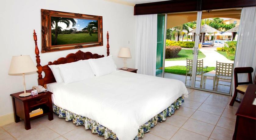 Jewel Runaway Bay Beach Resort & Waterpark