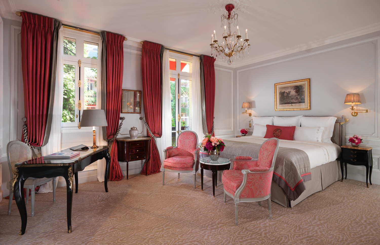 Hotel Plaza Athenee