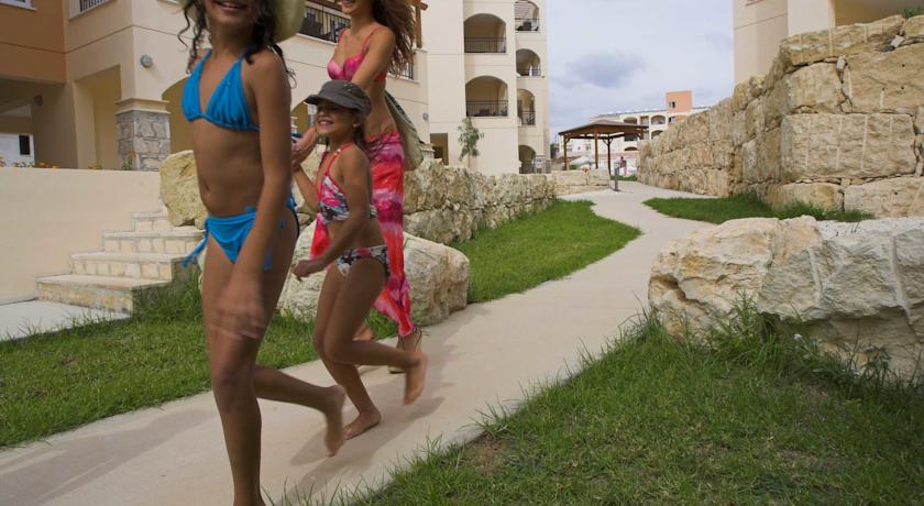 St. Nicolas Elegant Residence