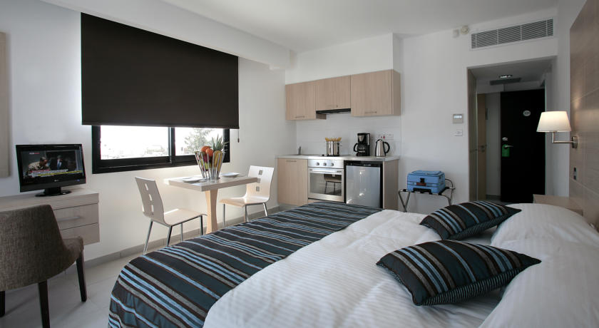 Anemi Hotel & Suites