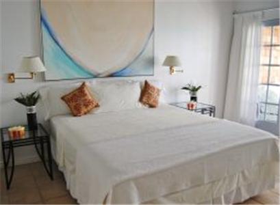 Fort Recovery Beachfront Villa & Suites