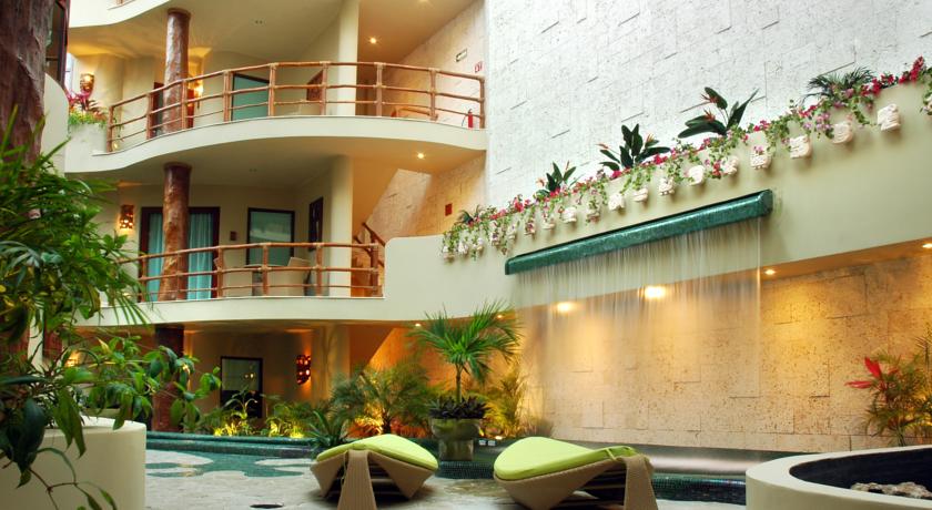 Maya Villa Condo Hotel & Beach Club