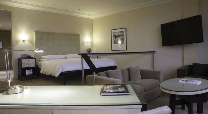 Mandarin Oriental, Santiago