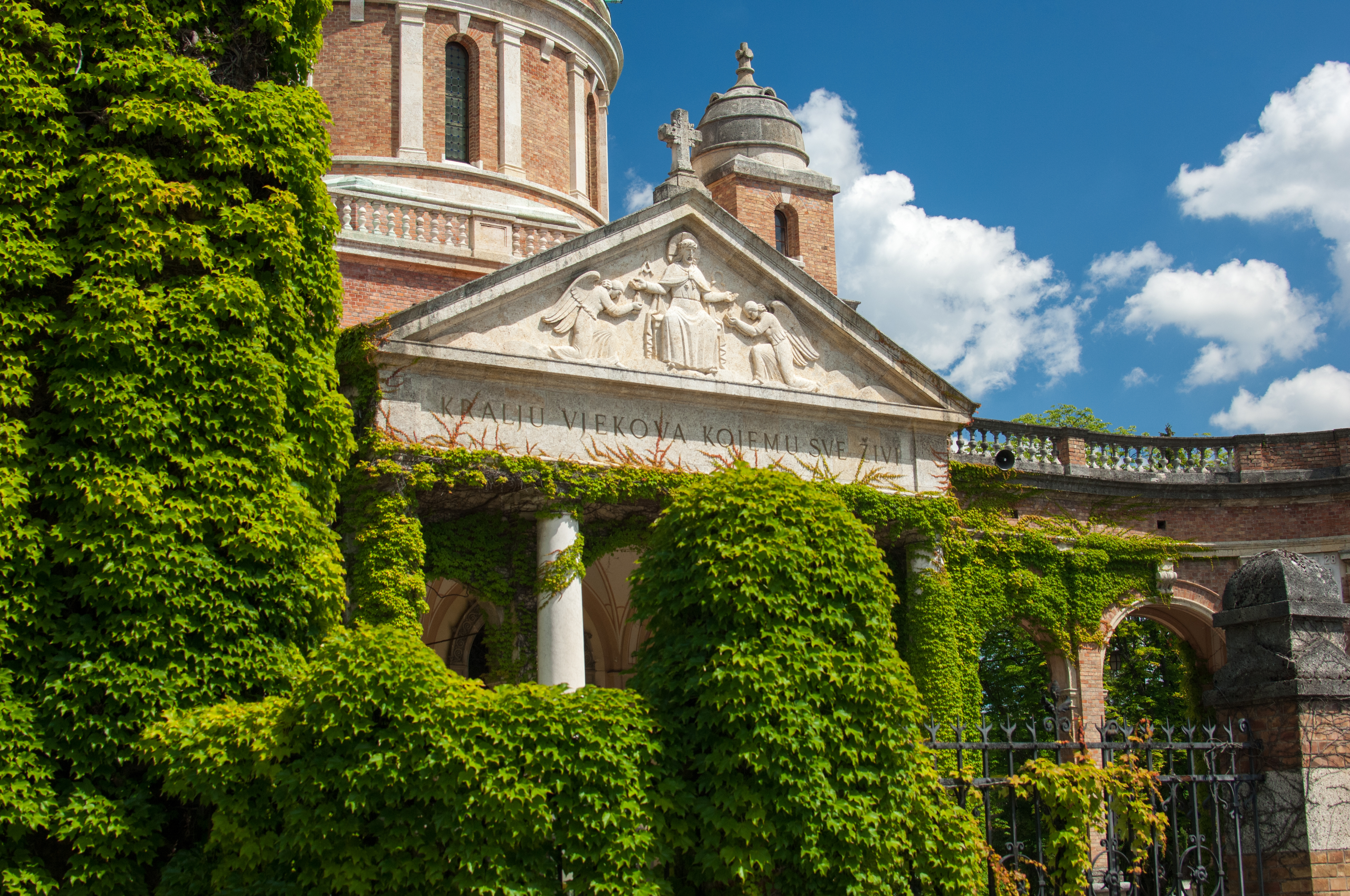 Mirogoj Cemetery
