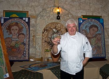 Kiniras Hotel & Restaurant