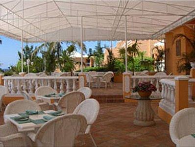 Coco Reef Resort Bermuda