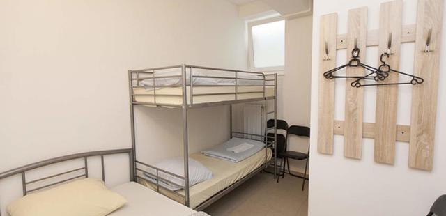 Hostel 24/1