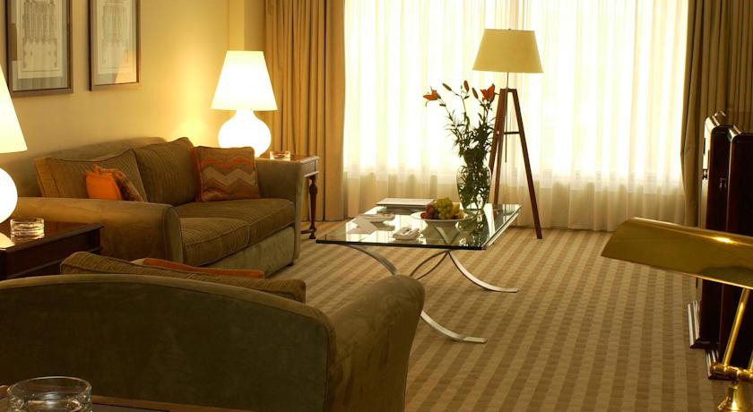 Mandarin Oriental, Santiago