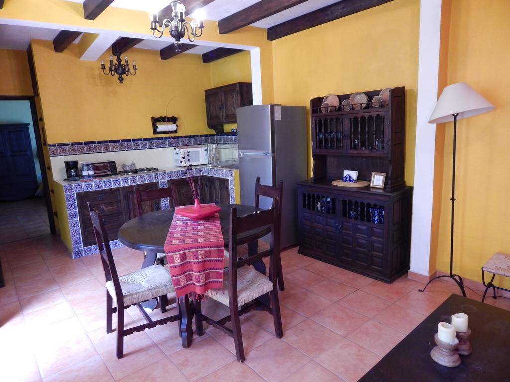 Casa Mia Suites Apartments