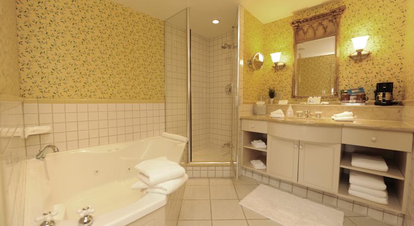 Old Mill Toronto Hotel