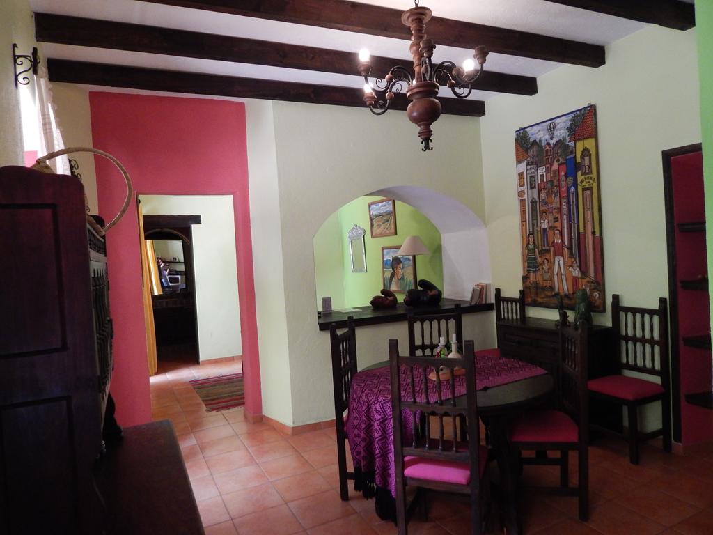 Casa Mia Suites Apartments