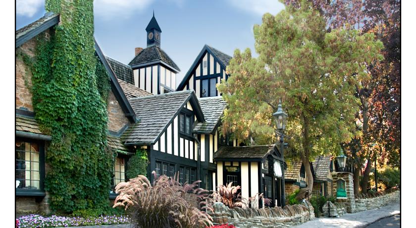 Old Mill Toronto Hotel