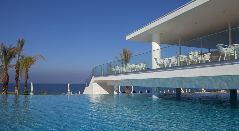 King Evelthon Beach Hotel & Resort