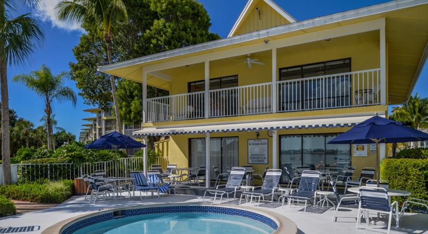 Hilton Vacation Club Charter Club Naples Bay