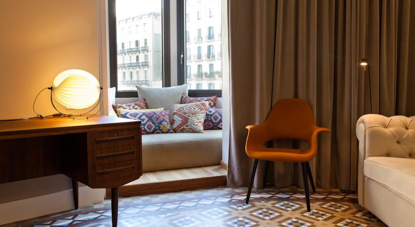 Alexandra Barcelona Hotel, Curio Collection by Hilton