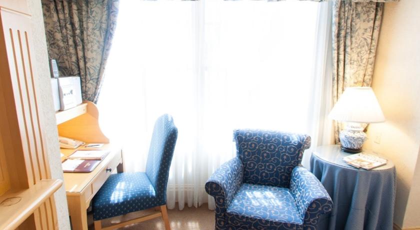 Old Mill Toronto Hotel