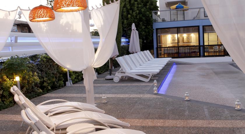 Anemi Hotel & Suites