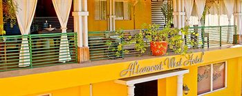 Altamont West Hotel
