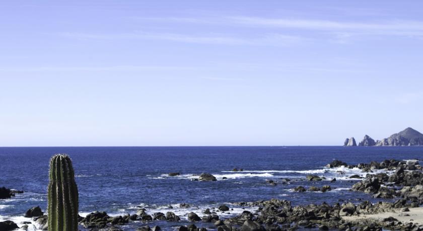 Hacienda Encantada Resort & Residences