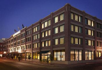 Renaissance New Orleans Arts Warehouse District Hotel
