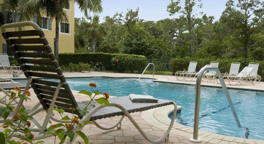 Hawthorn Suites by Wyndham Naples