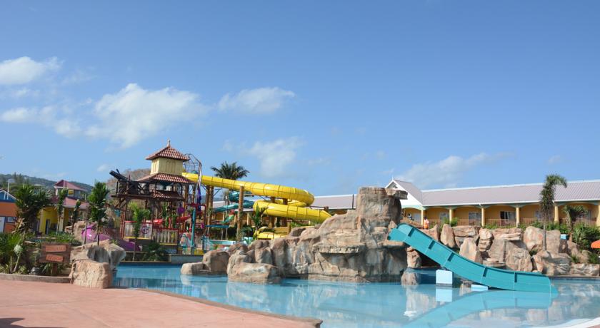 Jewel Runaway Bay Beach Resort & Waterpark
