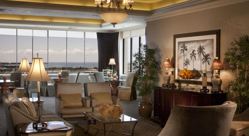 Hilton St. Petersburg Bayfront
