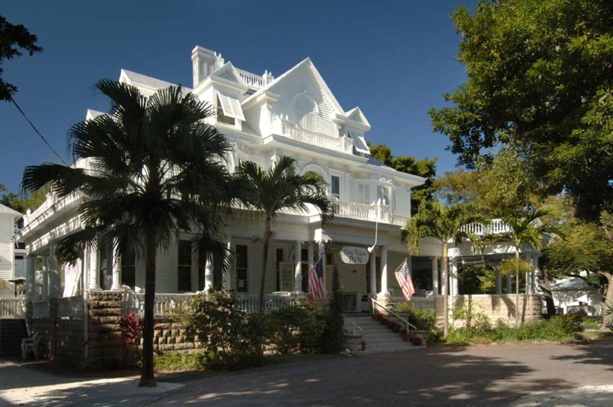 Curry Mansion Inn