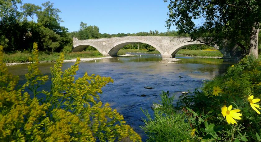 Old Mill Toronto Hotel