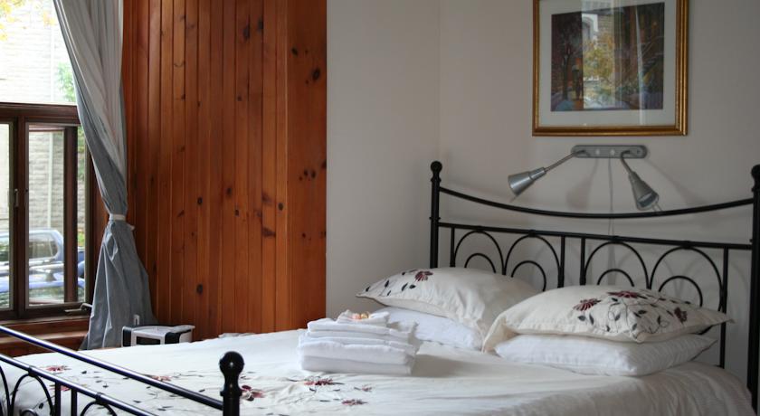 University Bed & Breakfast Apartments