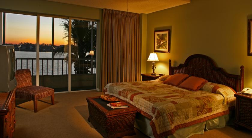 Vanderbilt Beach Resort