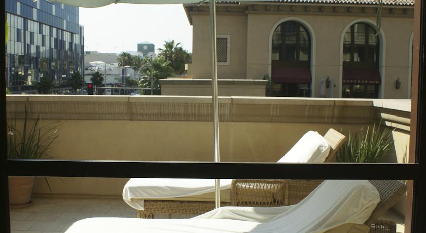 The Maybourne Beverly Hills