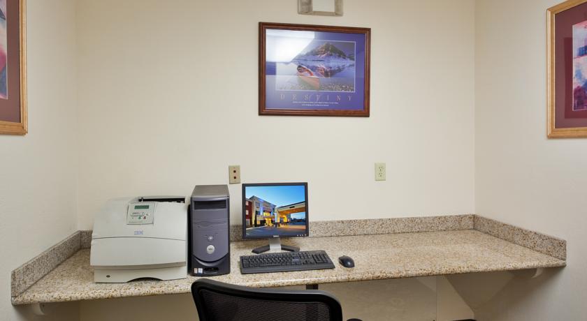 Holiday Inn Express & Suites Berkeley, an IHG hotel