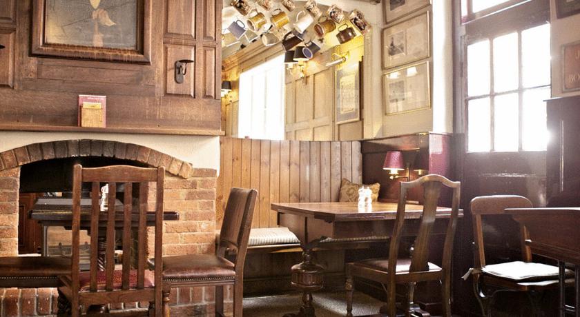 The Wykeham Arms, Winchester