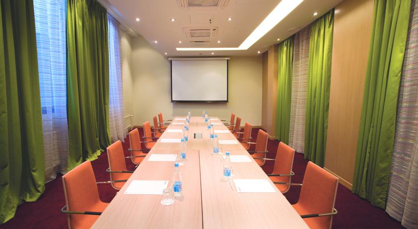 Cosmos Saint-Petersburg Pulkovskaya Hotel, a member of Radisson Individuals