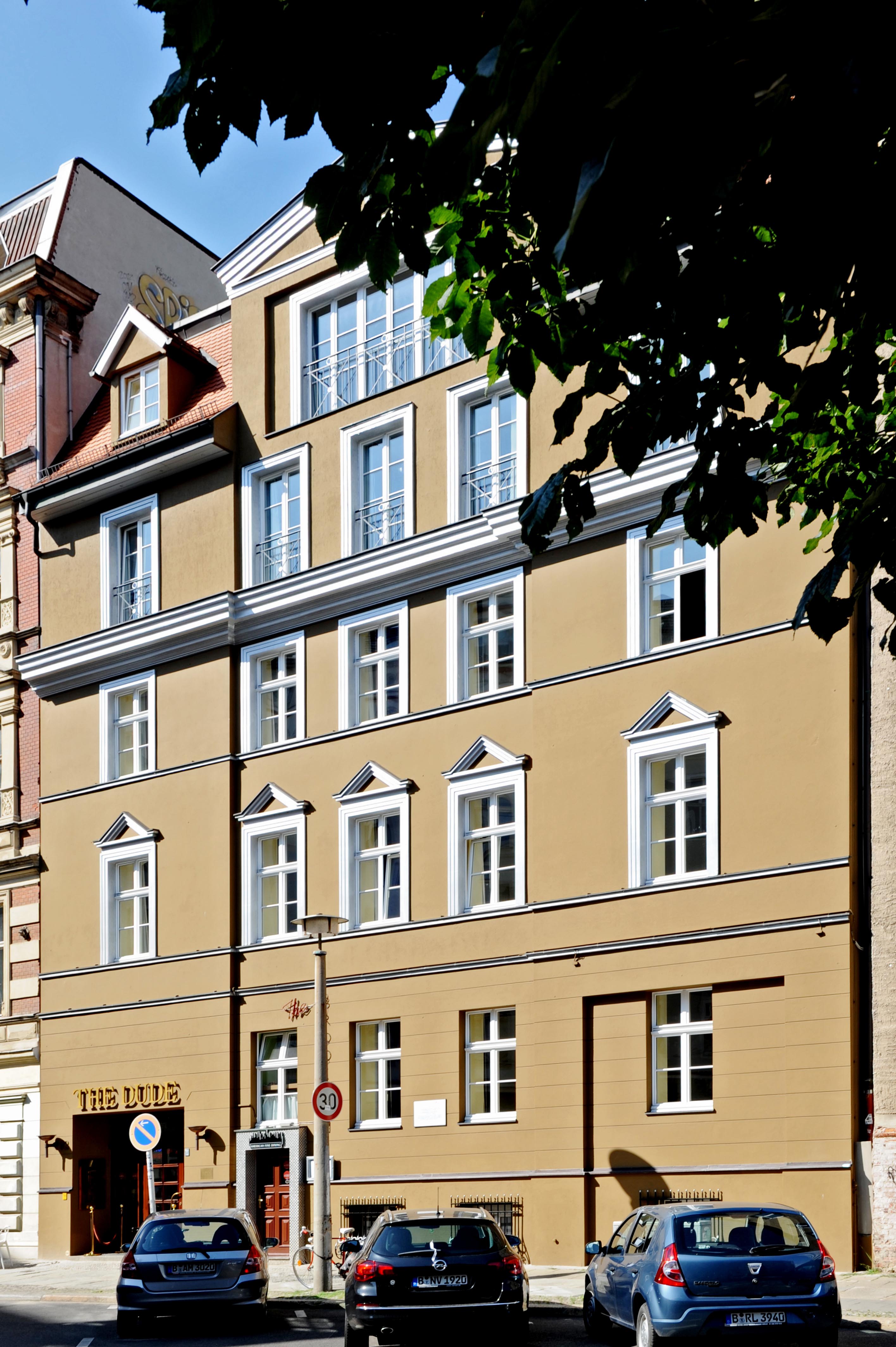 Digital Check-in - The Dude By Charly