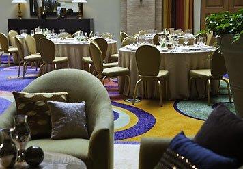 Renaissance New Orleans Arts Warehouse District Hotel