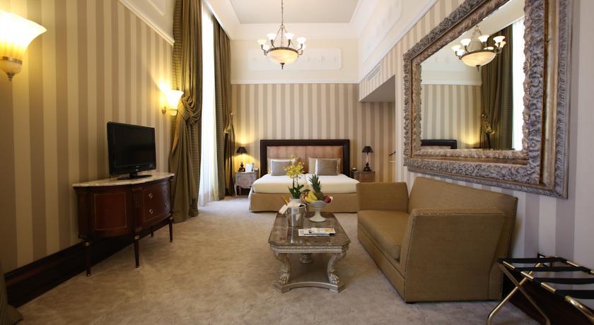 Anantara Palazzo Naiadi Rome Hotel