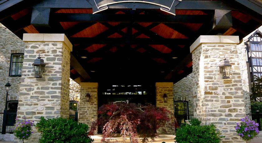 Old Mill Toronto Hotel