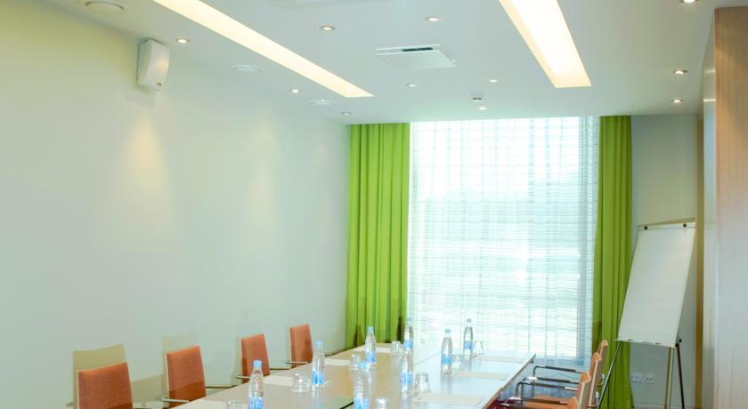 Cosmos Saint-Petersburg Pulkovskaya Hotel, a member of Radisson Individuals