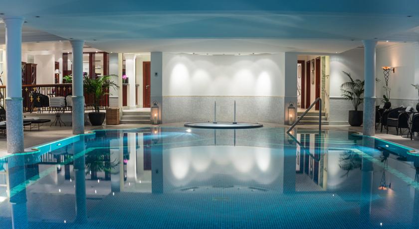 Schlosshotel Berlin By Patrick Hellmann