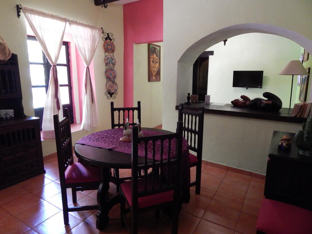 Casa Mia Suites Apartments