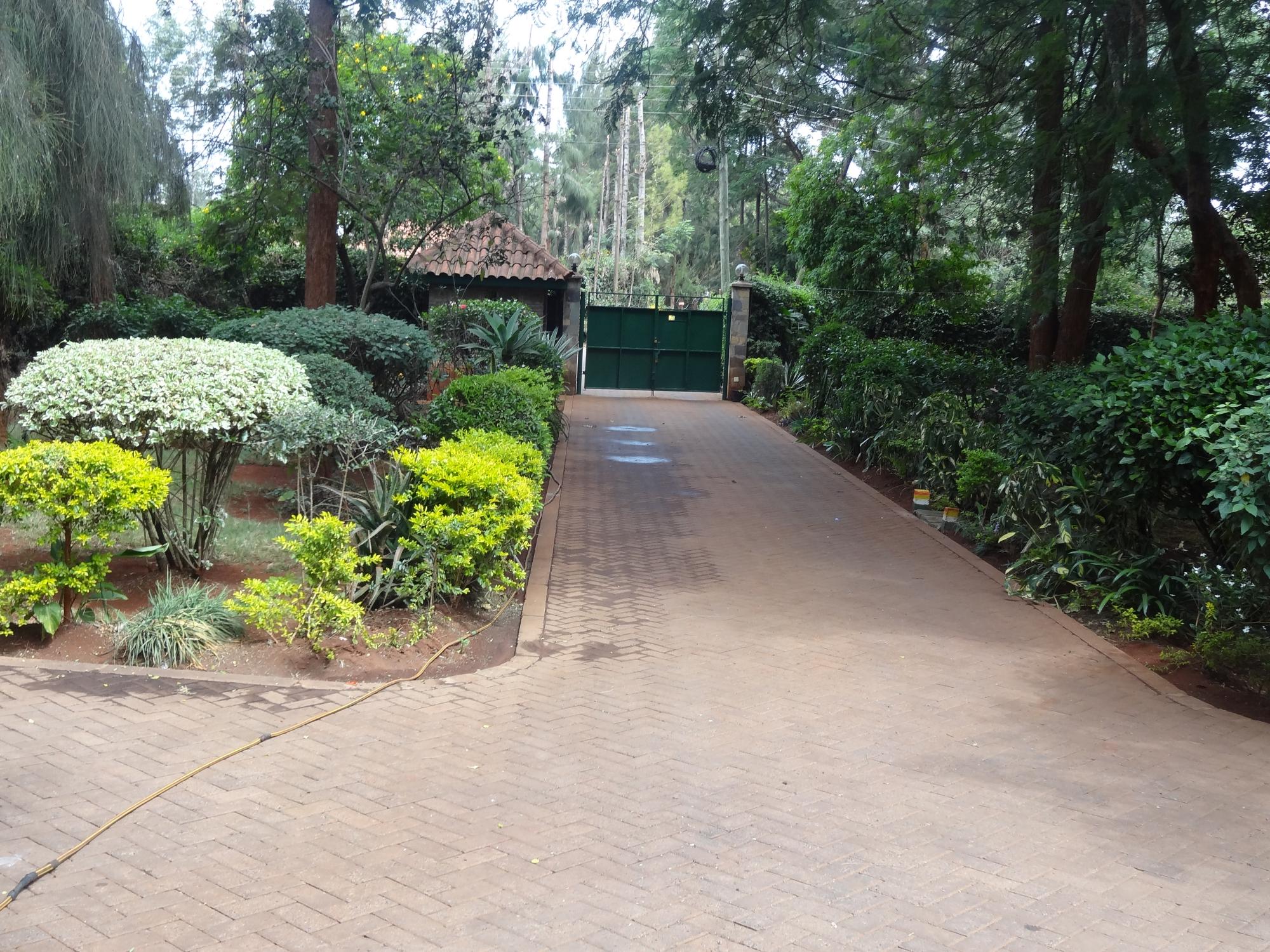 Milimani Backpackers & Safari Centre