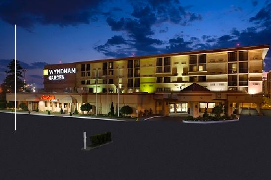 Wyndham Garden Newark Airport