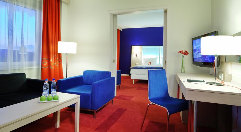 Cosmos Saint-Petersburg Pulkovskaya Hotel, a member of Radisson Individuals