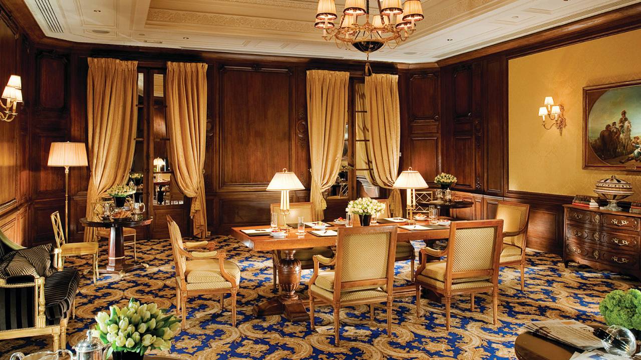 Four Seasons Hotel George V, Paris