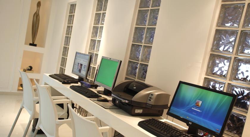 Anemi Hotel & Suites