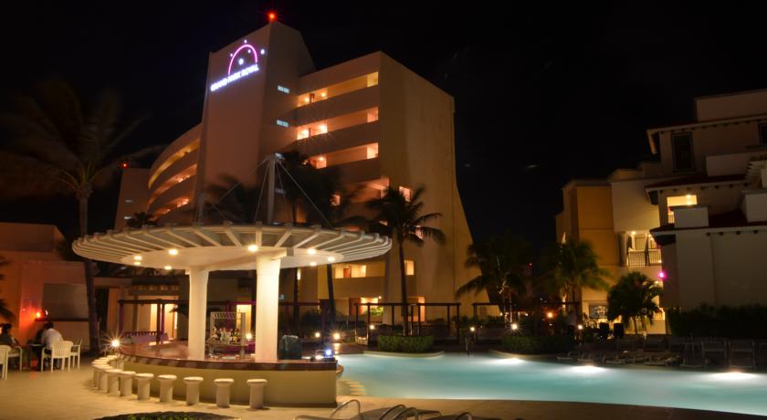 Grand Park Royal Cancun